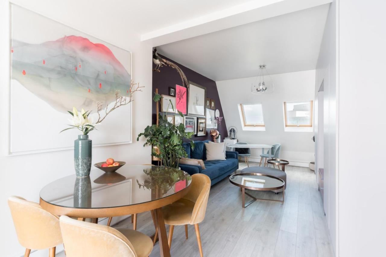 Bright And Homely 1 Bedroom Rooftop Apartment In The Marais In 파리 외부 사진